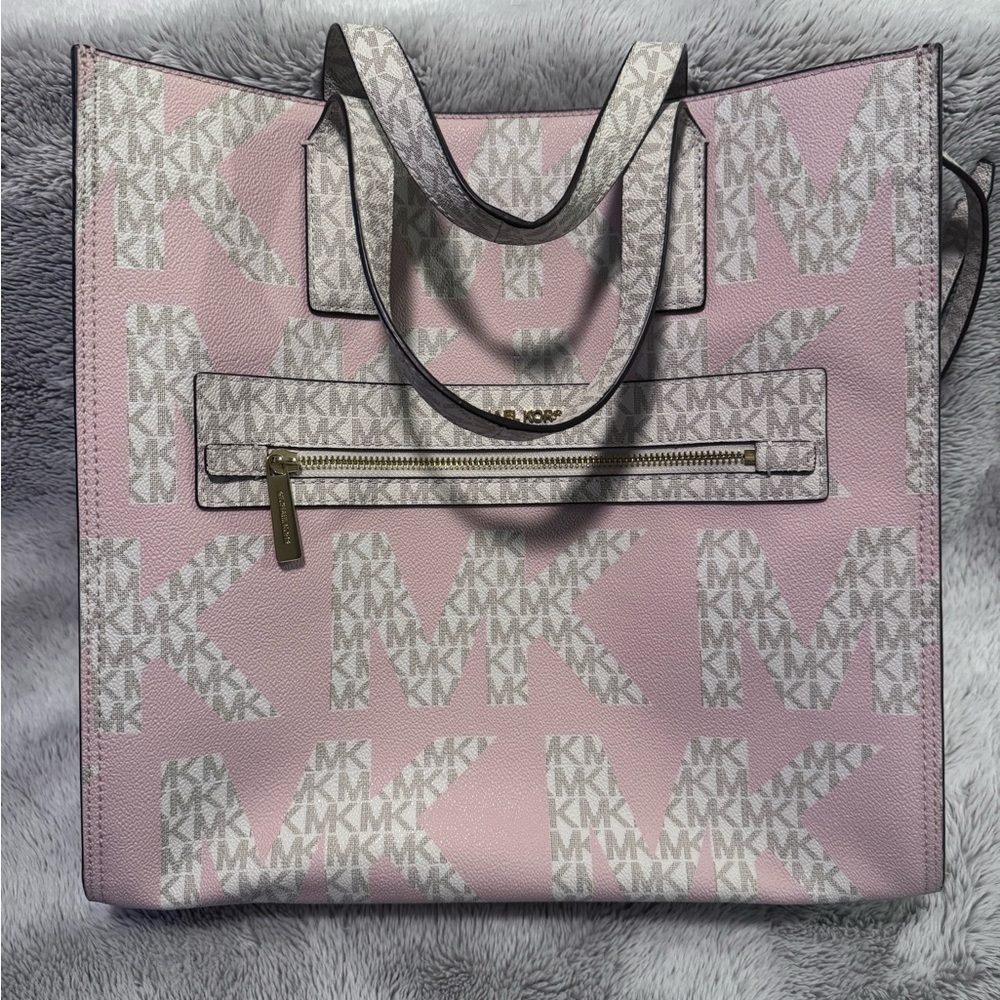 Michael Kors Kenly Tote Bag